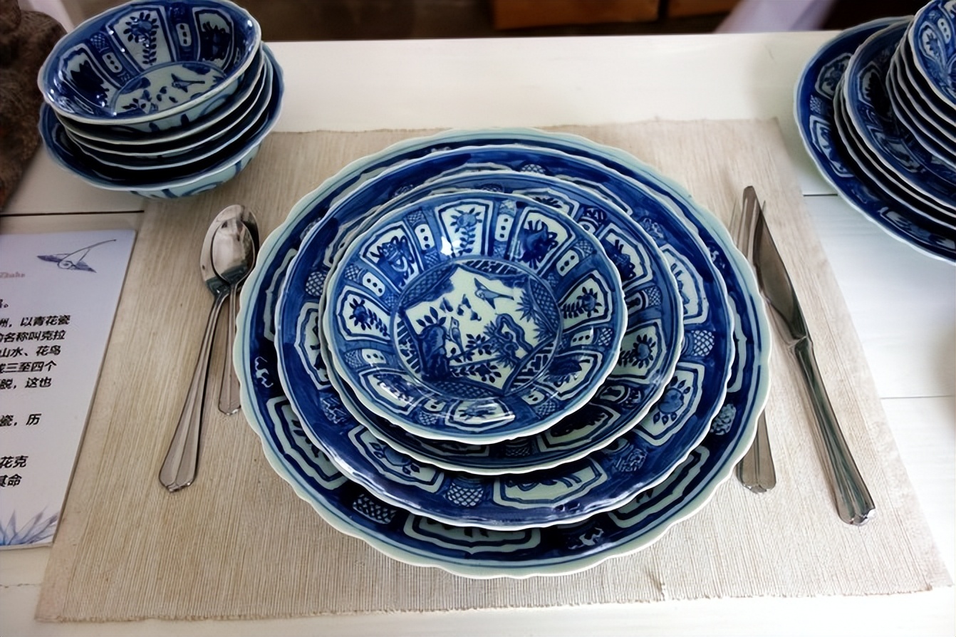 景德镇陶瓷之都在哪里,逛景德镇陶瓷城