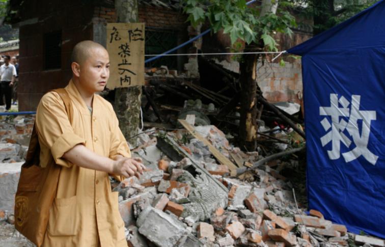 四川汶川的一位和尚连破三戒,汶川地震和尚为救人破了哪三戒