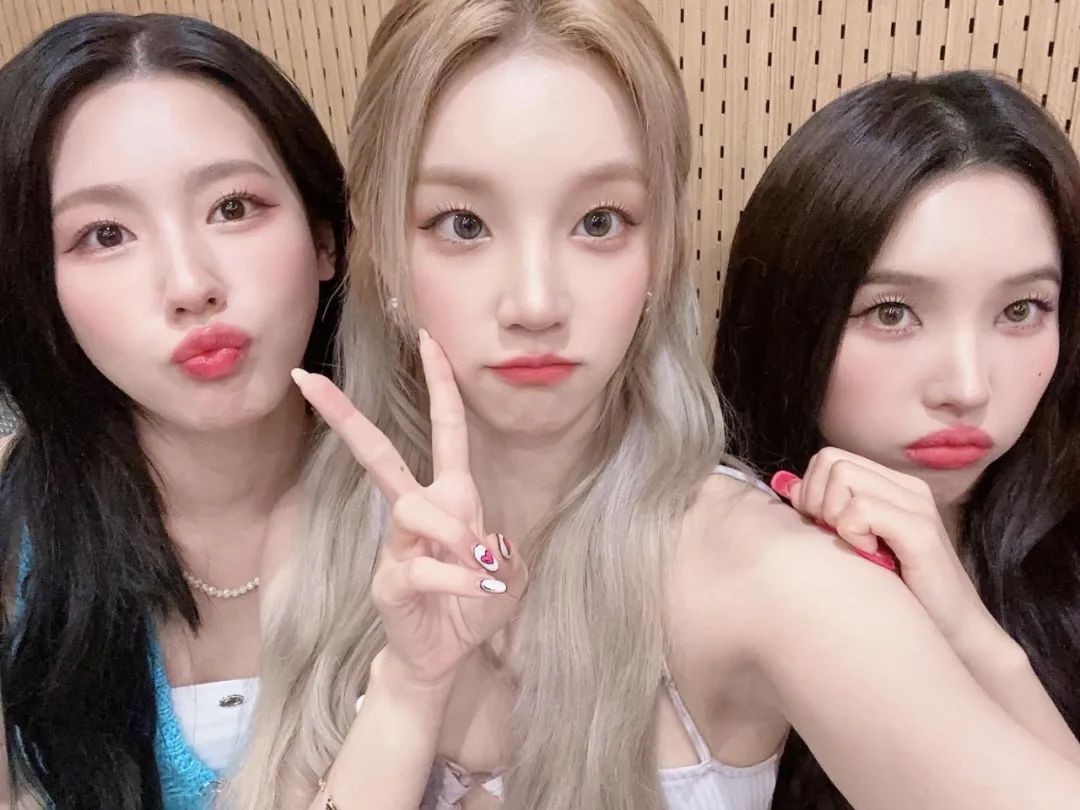 女明星发型打理教程,女明星发型蓬松定型