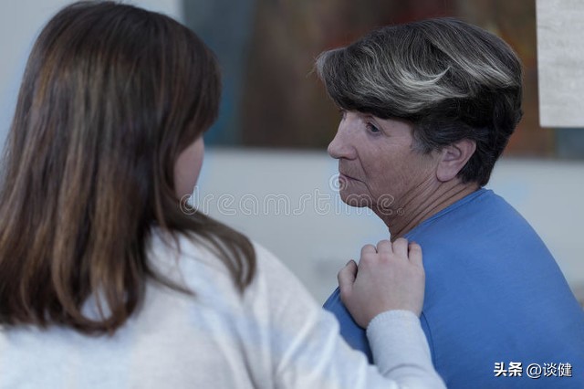 失智症目前仍无良好治疗手段？医师：若有4个习惯，趁早改正