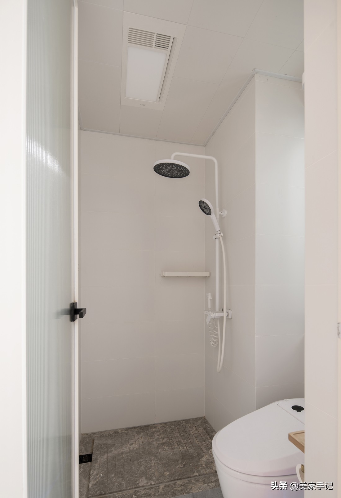 越来越多人装修,全屋装修不吊顶简单大方