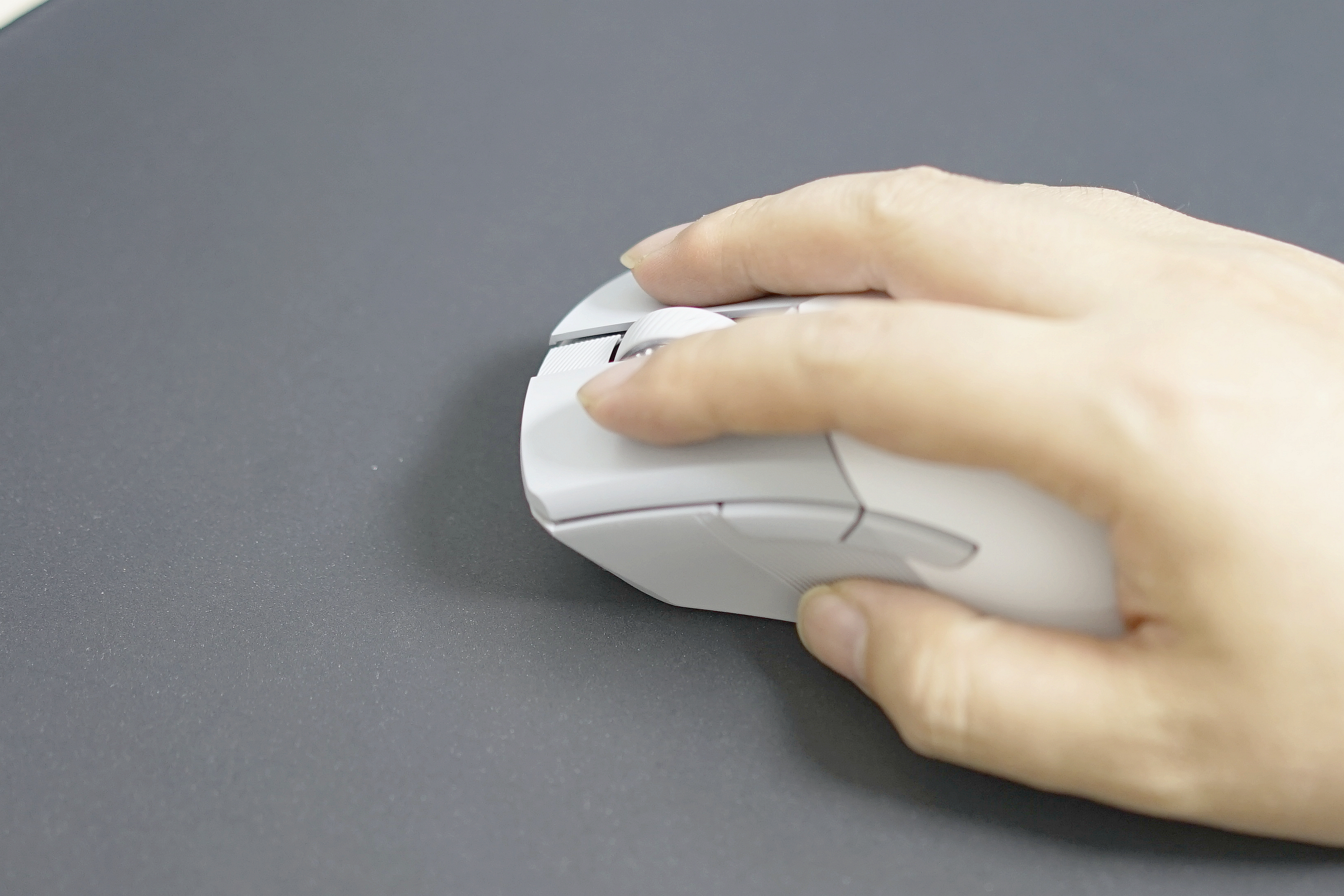 rog影刃3无线测评,rog鼠标影刃3怎么样