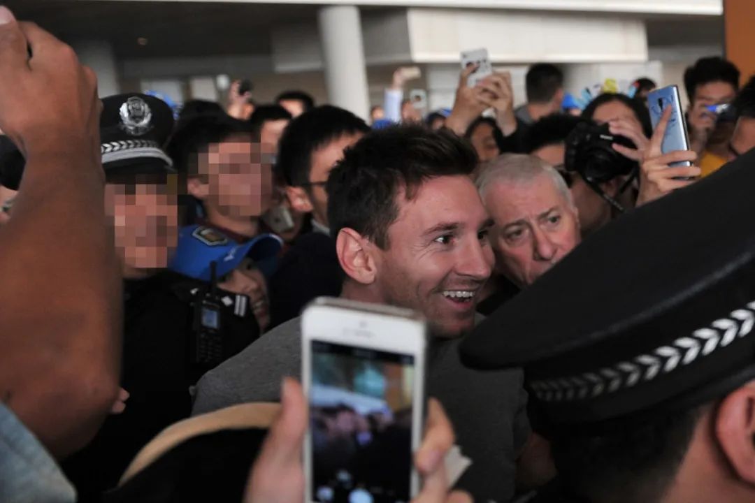 梅西现身lv,梅西穿阿根廷卡塔尔世界杯球衣