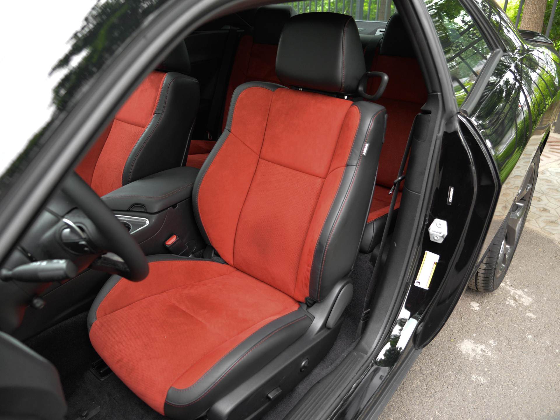 2018款道奇挑战者3.6车身参数,下一代道奇挑战者v63.0