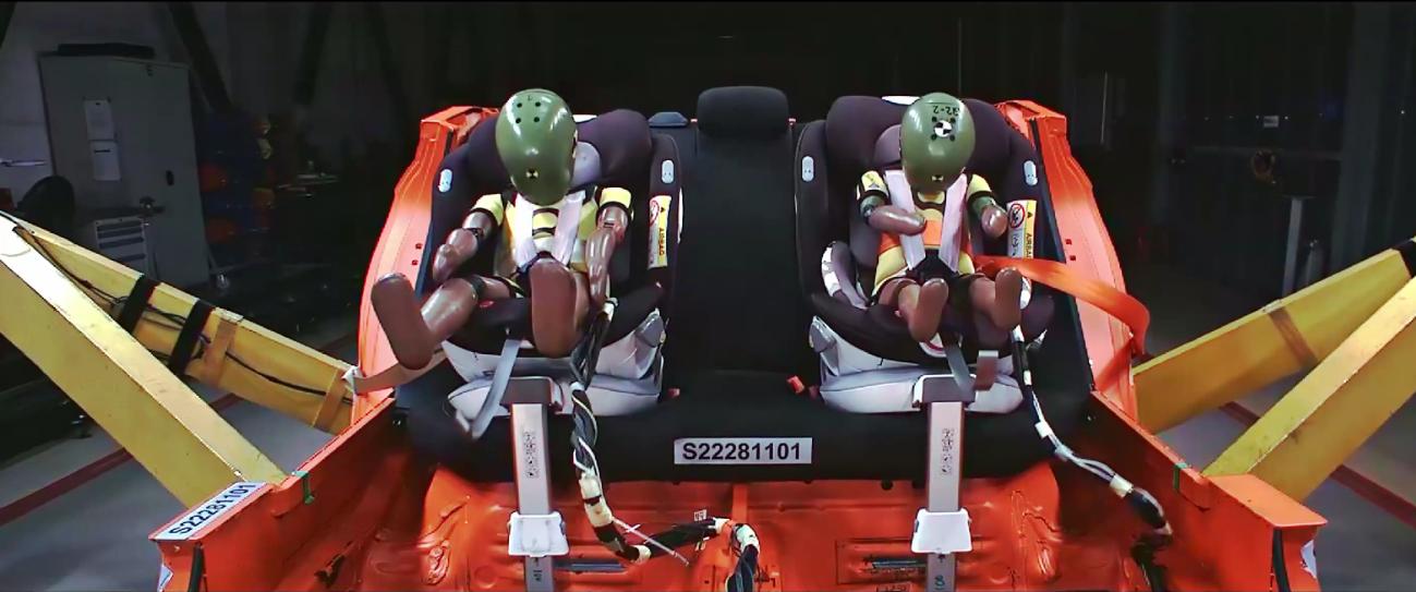 猫头鹰品牌安全座椅,猫头鹰安全座椅安全性测试