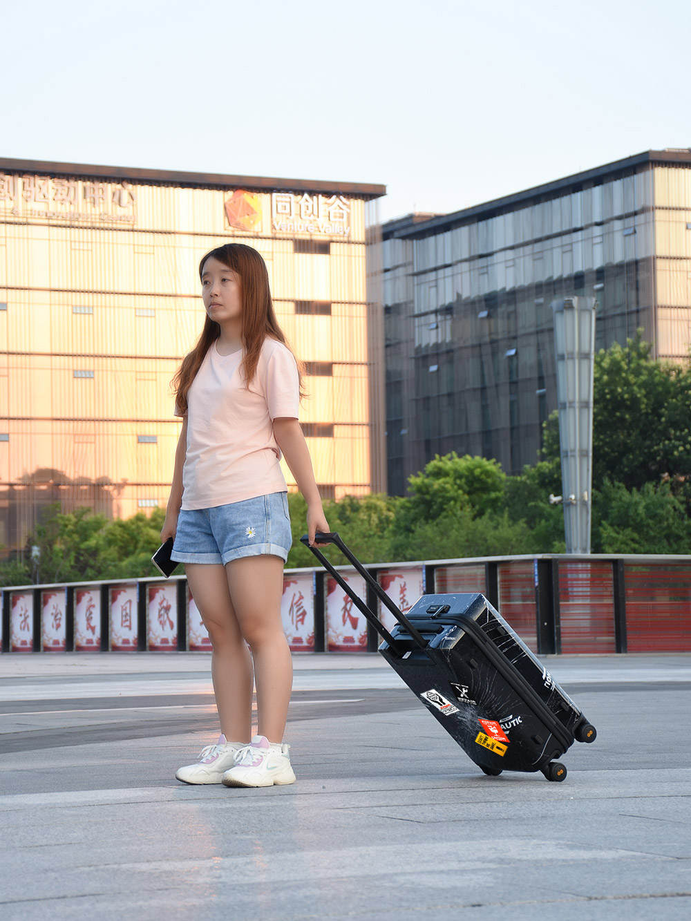 地平线8号地球狂想系列环保旅行箱：差旅*党**的潮流范儿