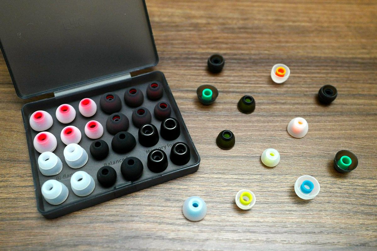 飞傲fh9和7s哪个性价比高,飞傲fa9和fh7s哪个好