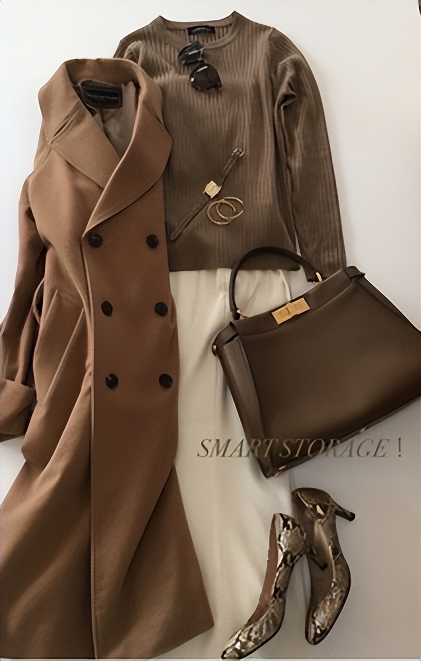 穿衣别再一身黑穿搭口诀教给你,穿衣搭配技巧冬天羽绒服