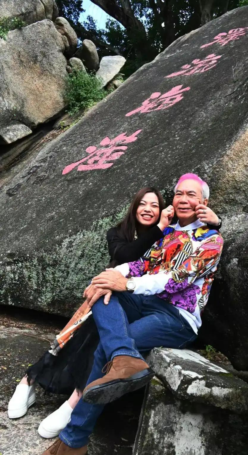 72岁李龙基与36岁女友,年轻时候的李龙基