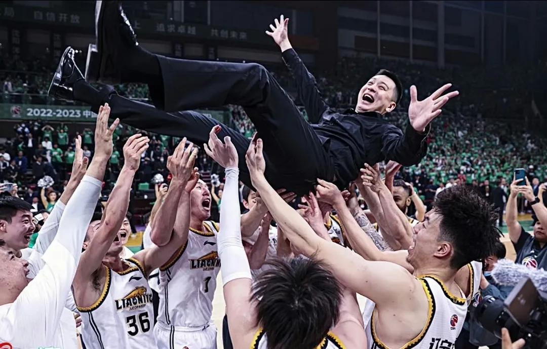 cba总决赛张镇麟扣篮,cba冠军张镇麟