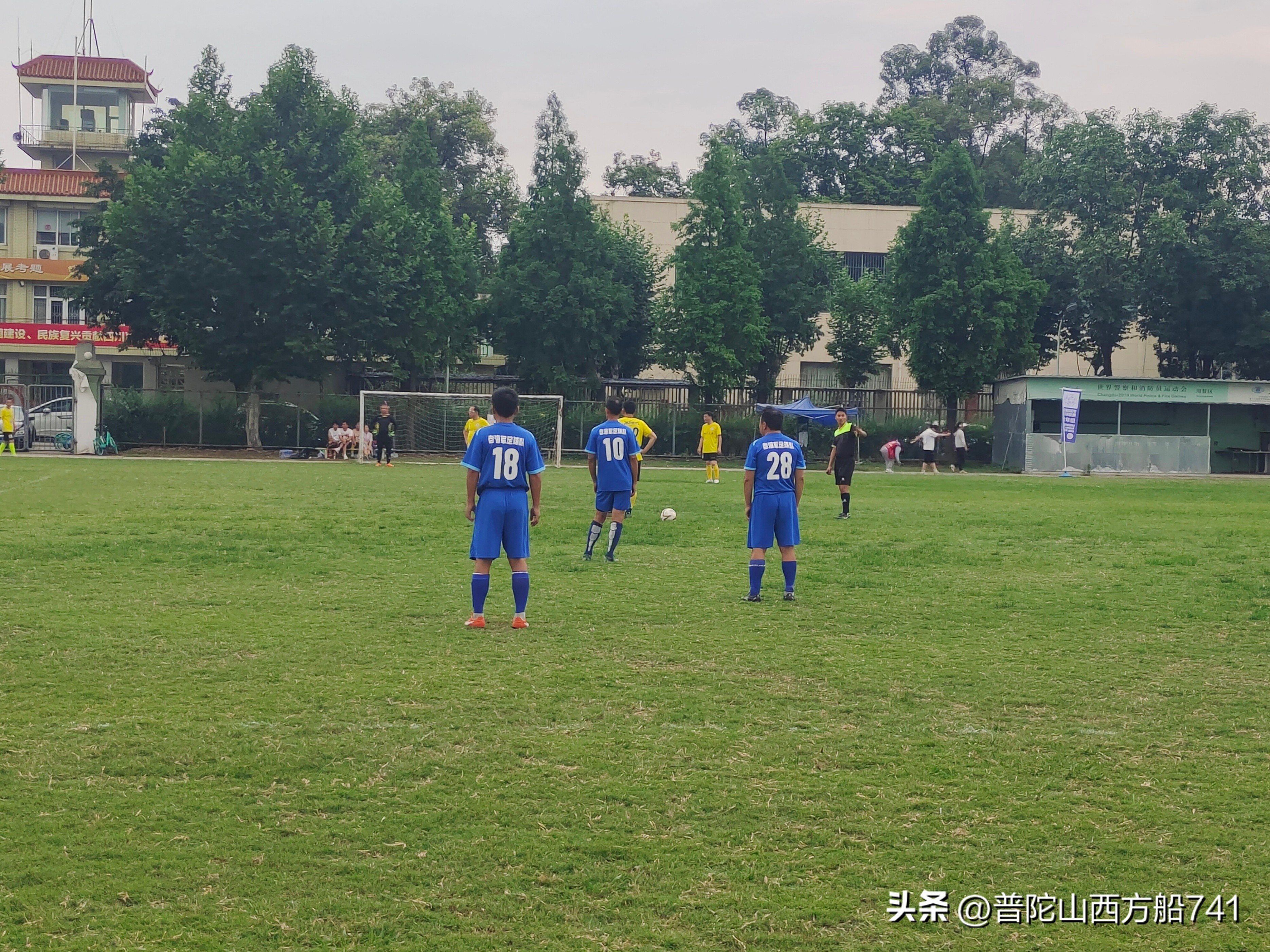 海联学院足球队,海联篮球队