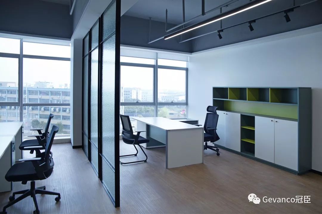 冠臣办公家具档次,冠臣办公椅质量怎么样