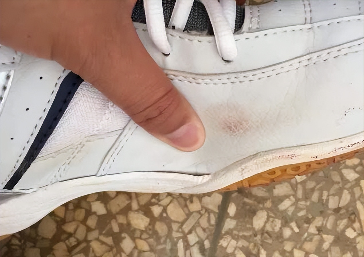 鞋子爱开胶？别用502粘！教你一招，省钱美观又牢固，贼实用