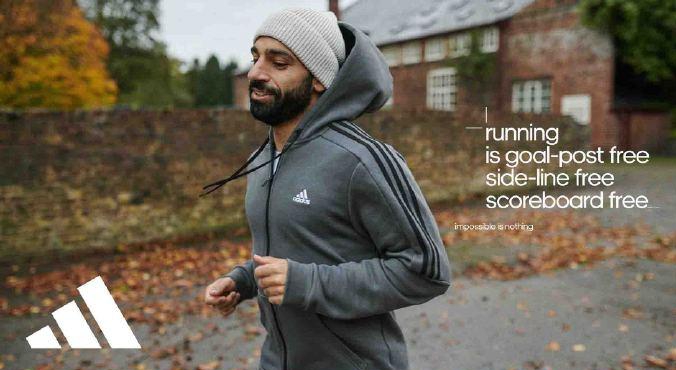 阿迪达斯与俄罗斯品牌合作款,阿迪达斯和耐克的创新对比图