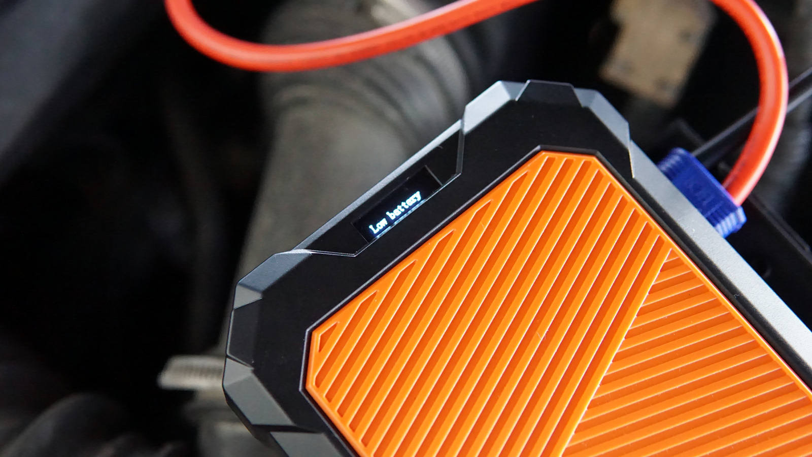 汽车启动应急电源瞬间没电了,汽车应急启动电源24v无法工作