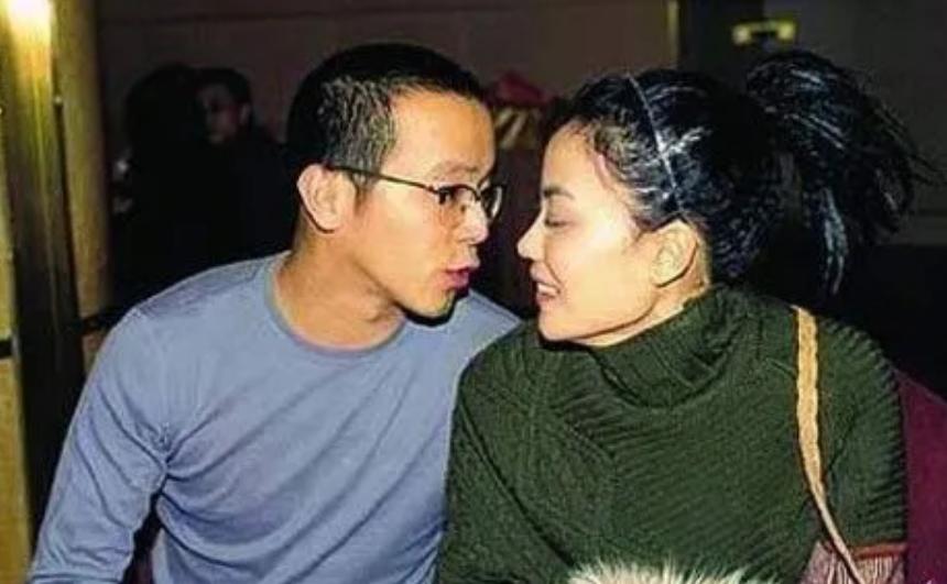 王菲和谢霆锋谈恋爱时候的年龄,王菲谢霆锋分别年龄