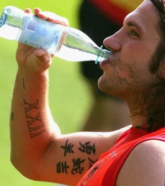 各大足球球星纹身介绍,哪些球星的纹身最具有艺术