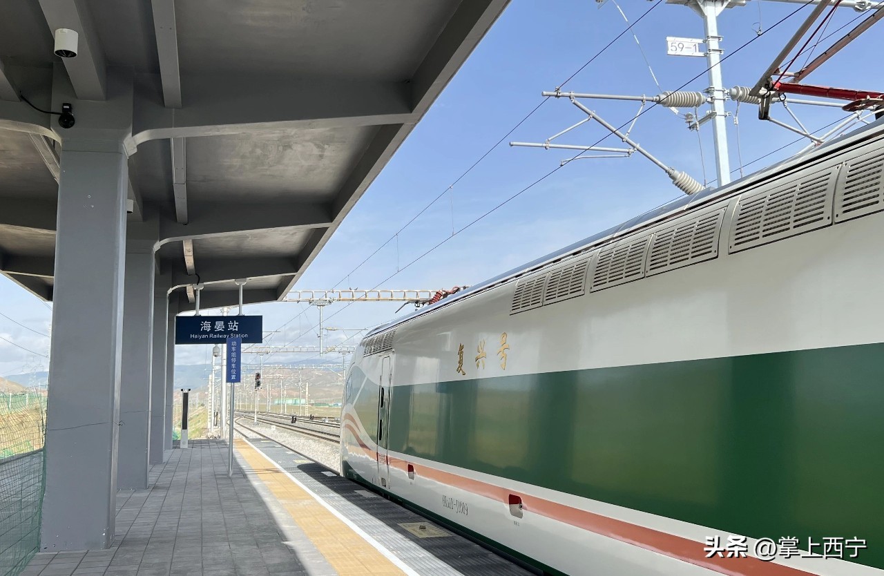 青藏铁路何时开通动车,青藏铁路什么时候通动车