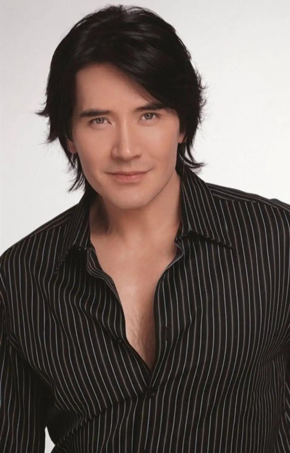 梅艳芳和叶倩文谁的气场大,叶倩文60岁仍唱功惊人