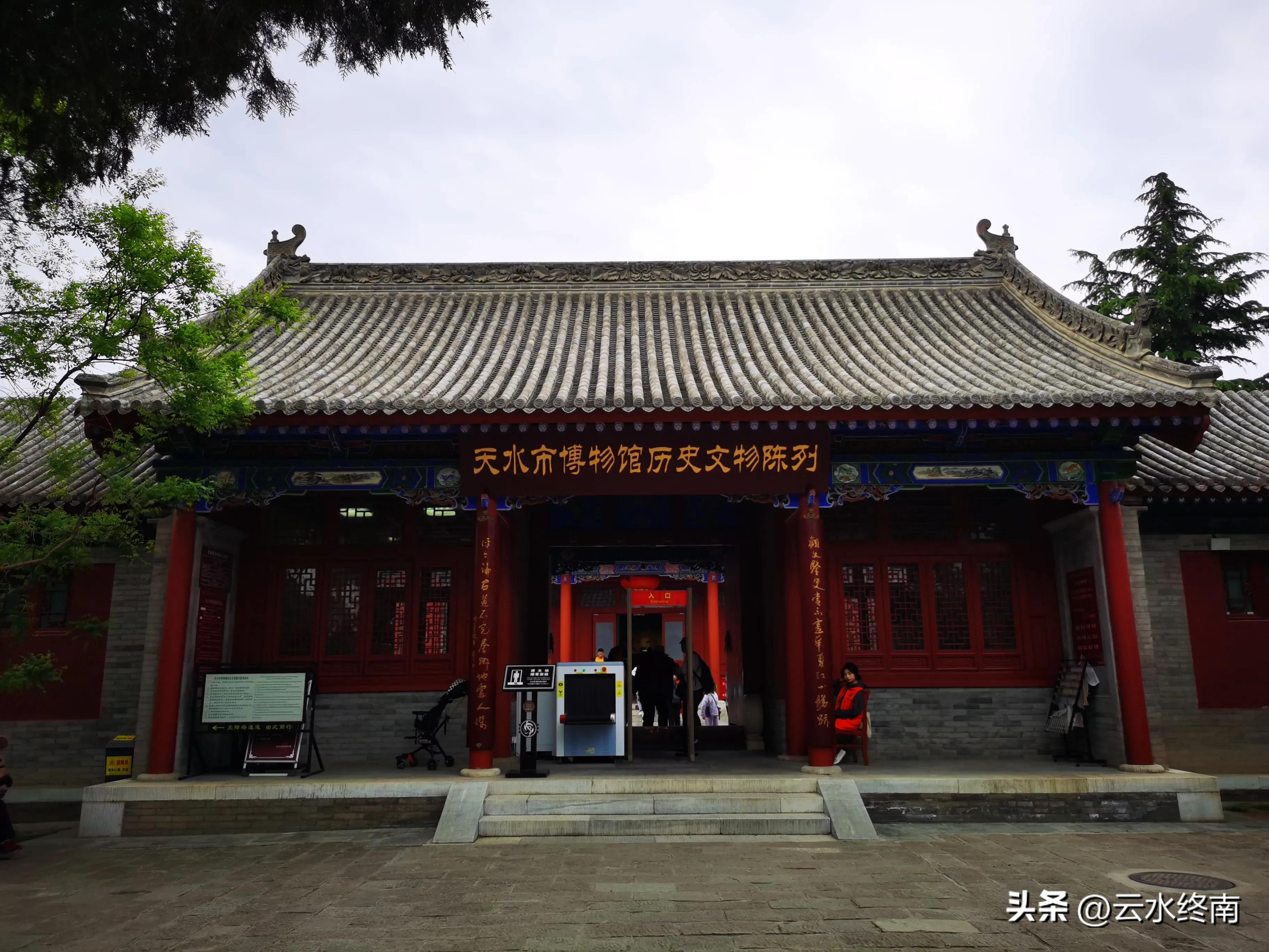 伏羲庙在市区吗,伏羲像伏羲庙