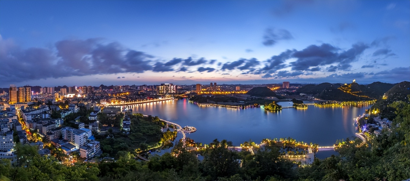 安顺新增旅游景区,中国十大秀美城市安顺视频