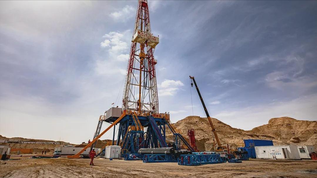 塔里木盆地突出的特点及形成原因,塔里木盆地的主要特征导图