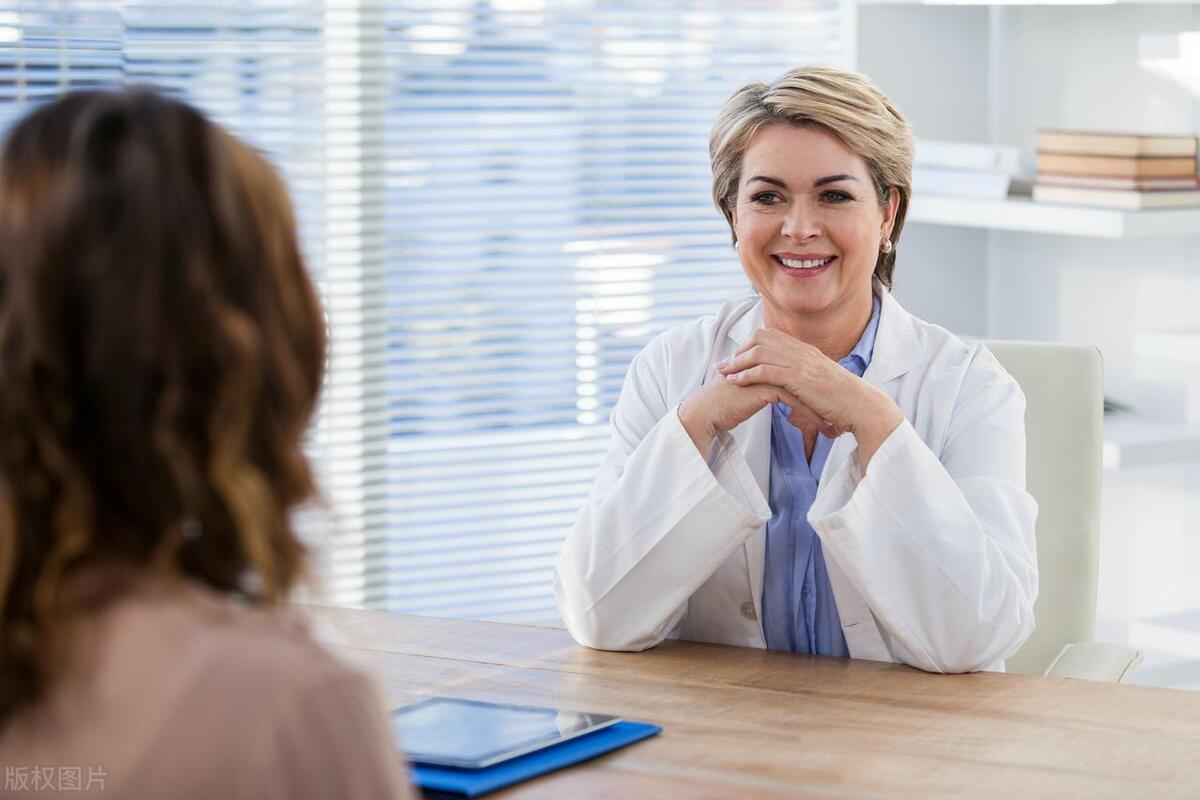 外阴总是很干怎么回事,阴道每天都有什么症状