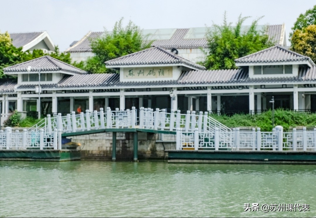 君到姑苏见人家尽枕河写的是哪里,君到姑苏见人家尽枕河是什么含义