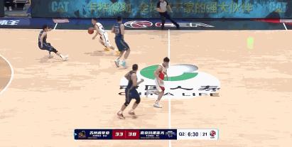 cba本土球员残暴扣篮,距离防守人多远变向过人