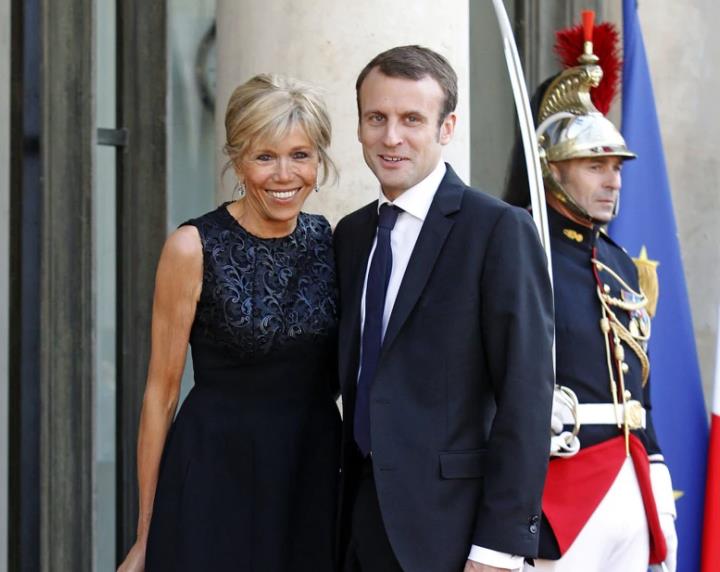 法国第一夫人穿lv,法国第一夫人的戒指