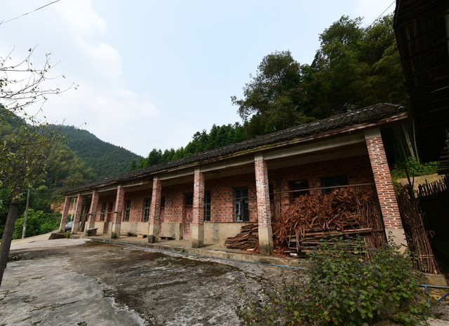 整治校园恶霸,村里的地痞流氓怎么合法整治