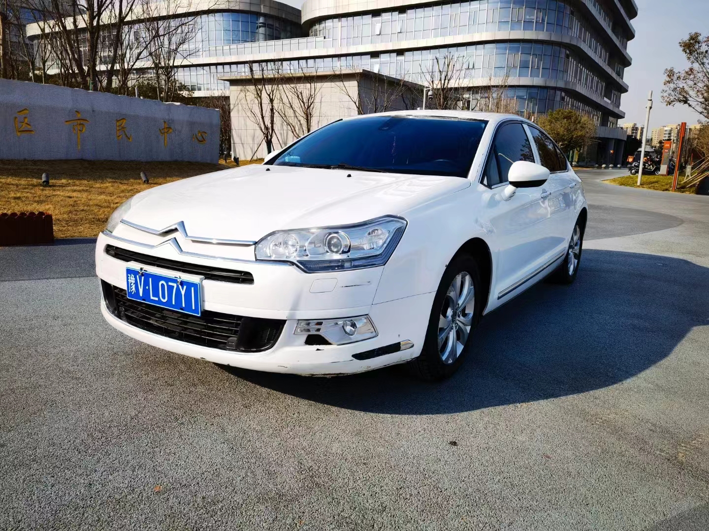 11年的雪铁龙c5还值得买吗,2.0的雪铁龙c5值得买吗