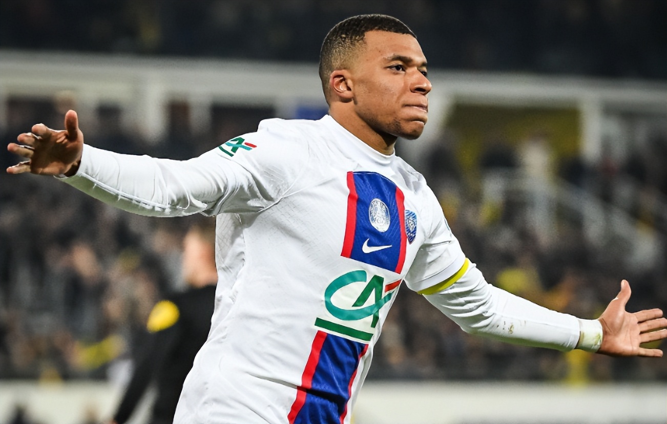 姆巴佩c罗c罗,c罗真的要把飞机卖给姆巴佩吗