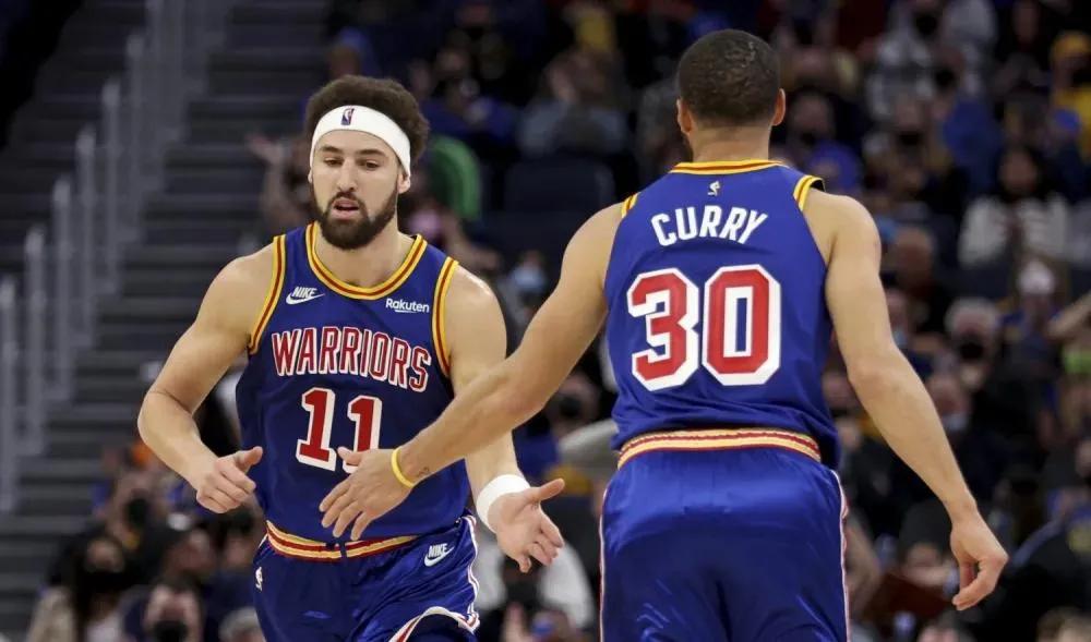 美媒评出西部最佳阵容,2023-2024赛季勇士对阵湖人成绩