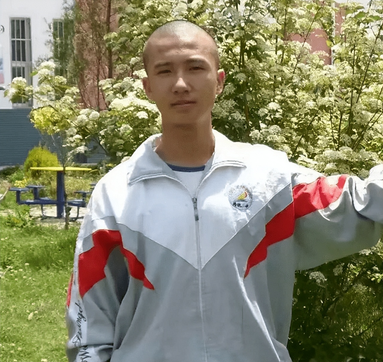 5年前,扬言“高考太简单,耽误我打工”的狂妄少年,现状如何?