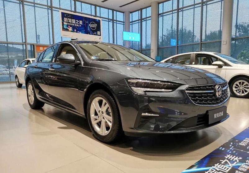 考完驾照开新车还是二手车,刚拿到驾照是选择二手车还是新车