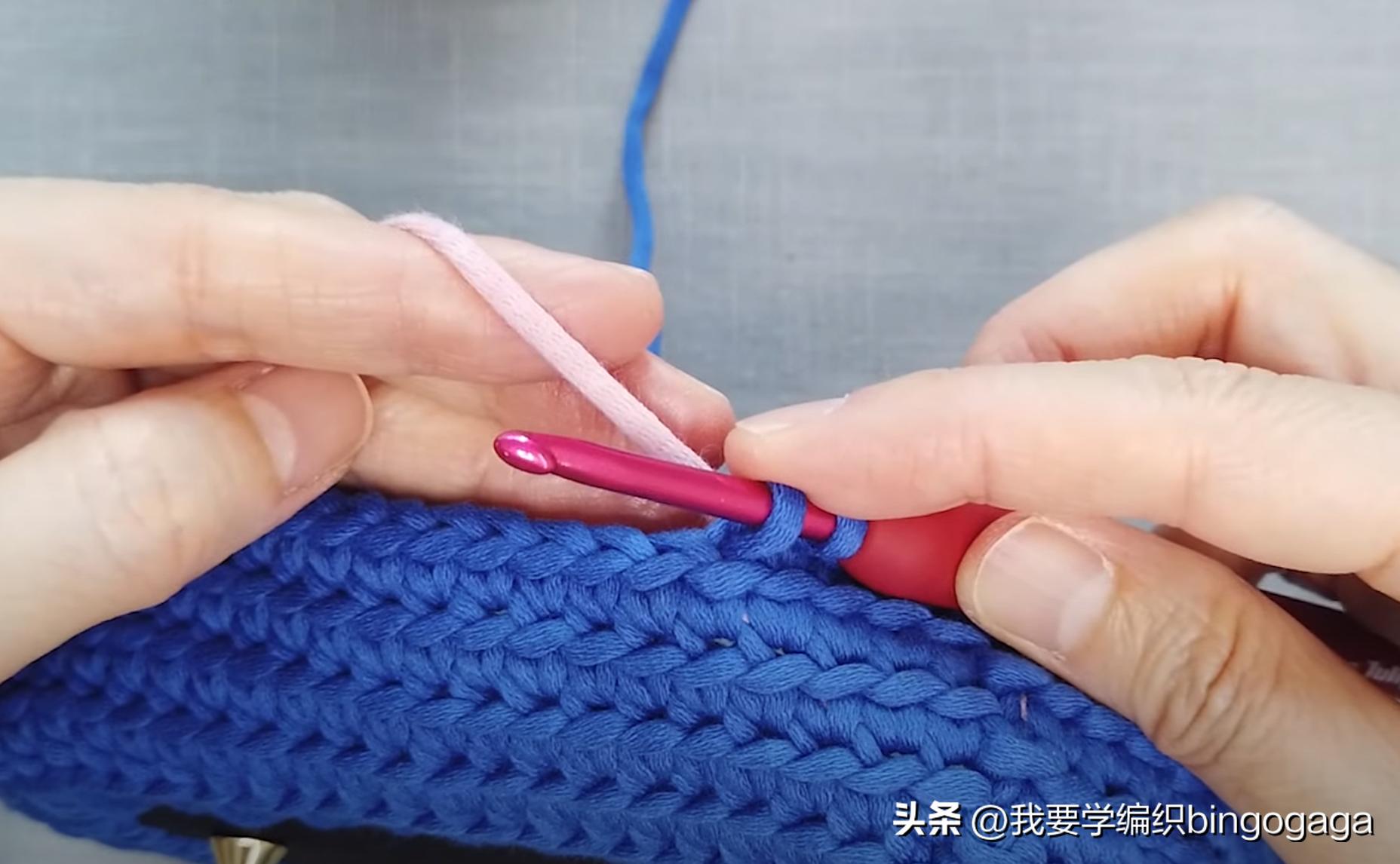 经典棋盘格元素编织包图解,棋盘格包包的线