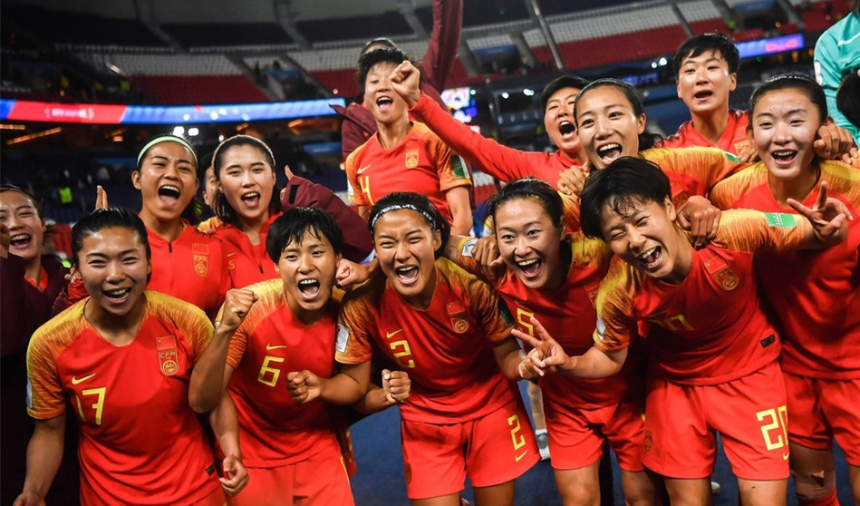 女足夺冠男足被骂,女足亚洲杯夺冠情况