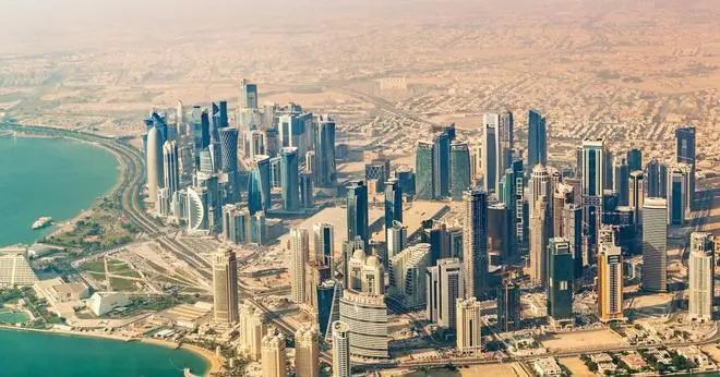 比世界杯还好看的是，卡塔尔太后的高定衣橱爽文人生