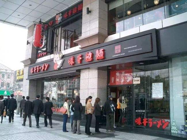 两千块吃日料够吗,在日料店吃到爽是什么体验