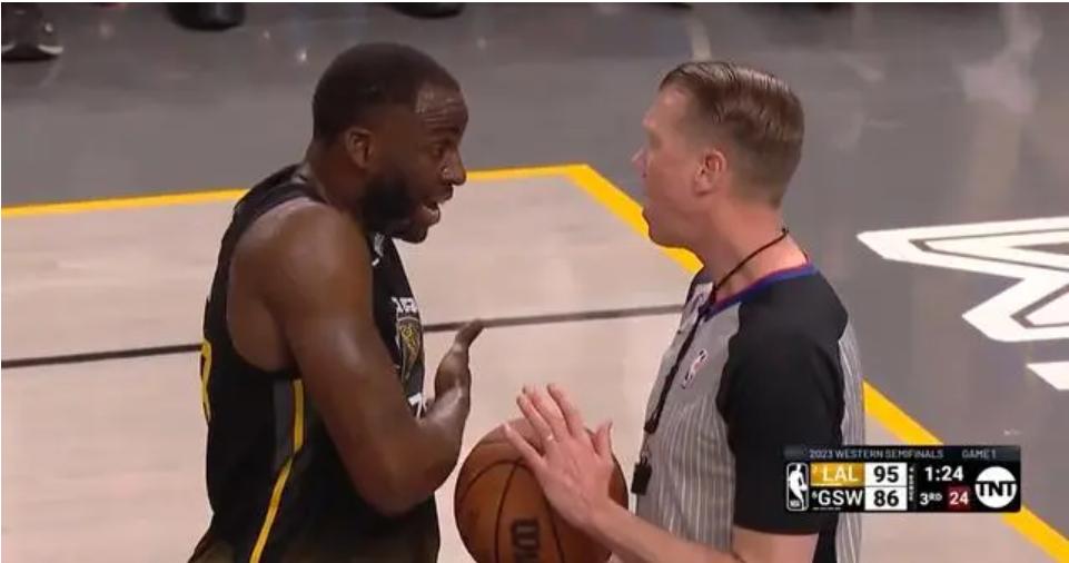 拳头打在棉花上不疼,拳头打到棉花上的感觉