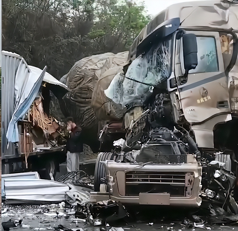 石柱高速车祸最新事件,重庆石柱车祸最新消息