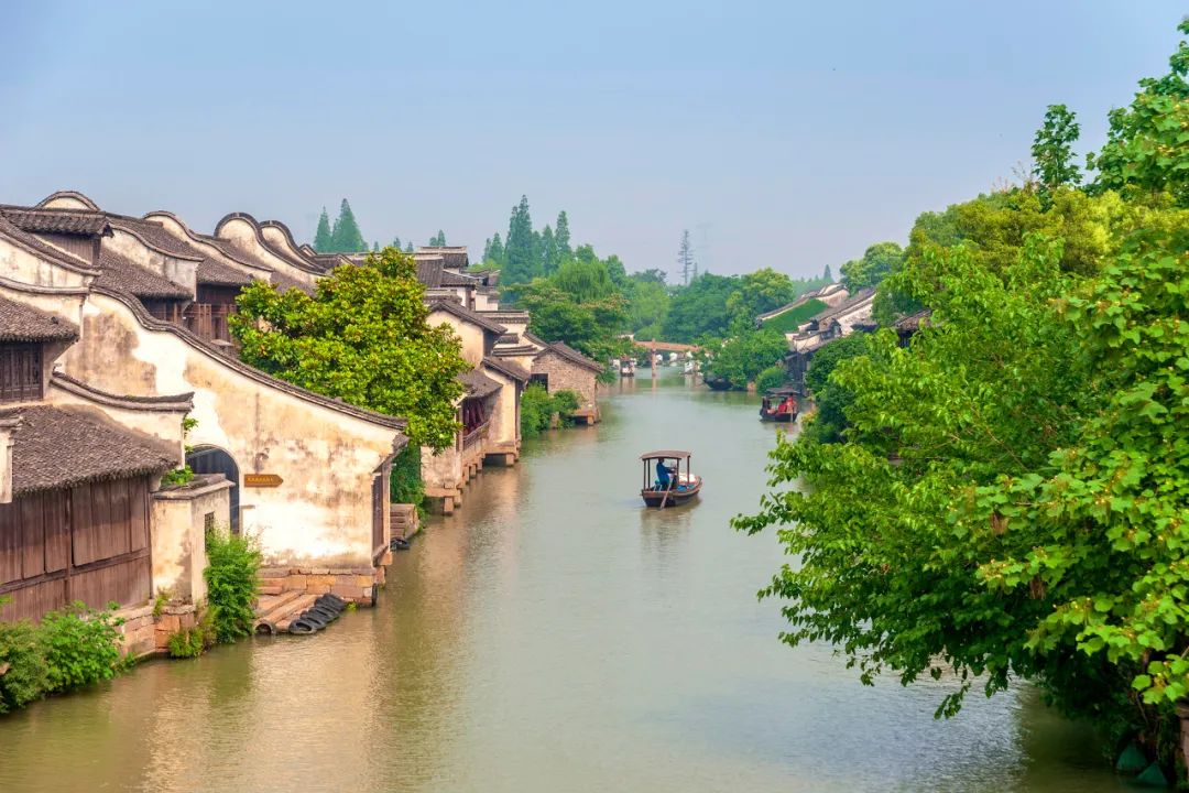 火热的周边游喂饱了本地生活,划算的周边游