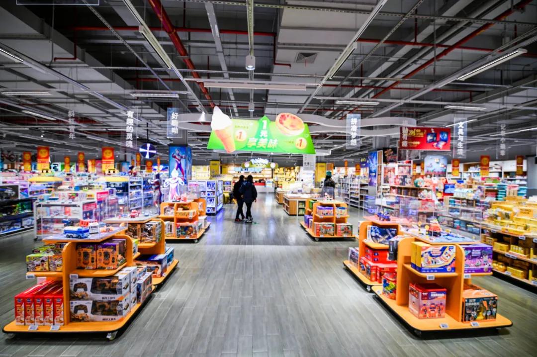 它造了个零售新物种，新品牌抢着入驻