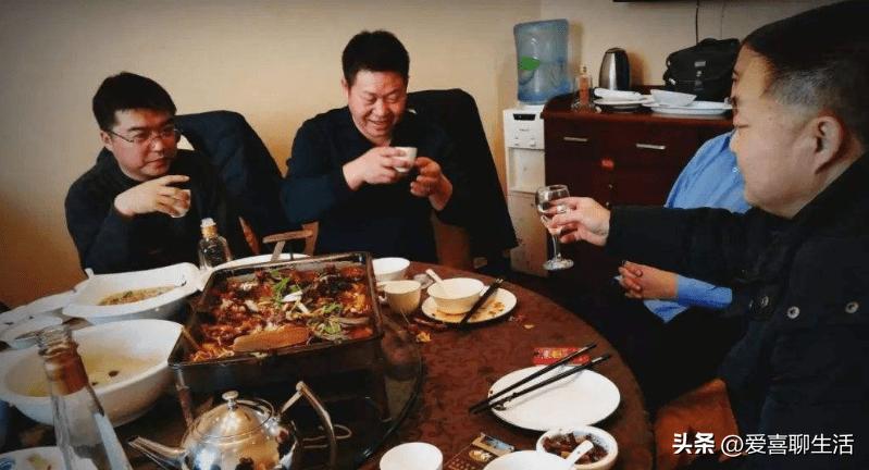 识人之术什么人最值得深交,怎么从酒桌上看清一个人人品