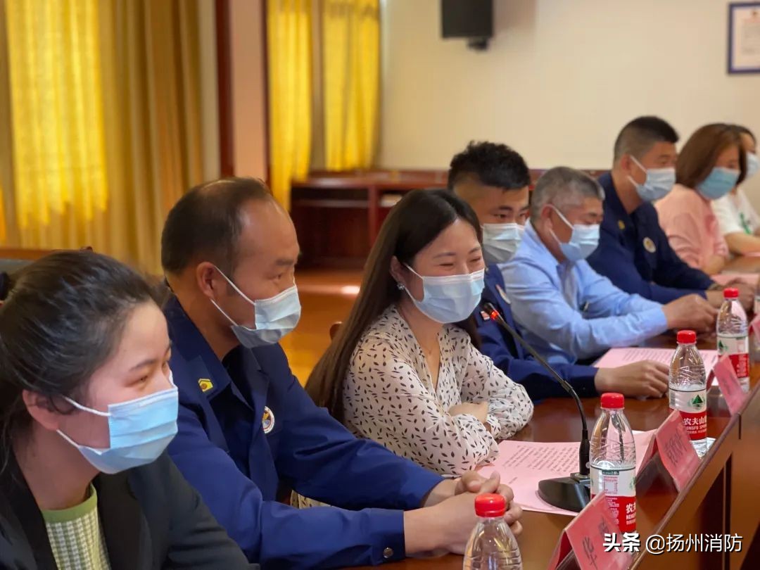 安全相“莲”，“宜”路清风，共筑幸福港湾——宝应县消防救援大队召开2022年家属助廉座谈会