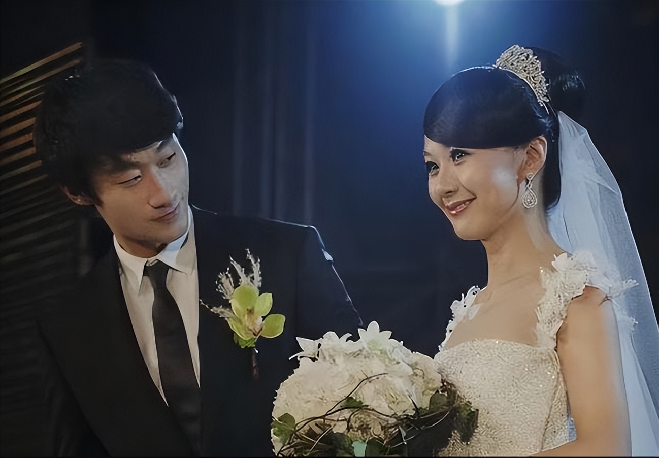 国足太太团斗艳美如画,国足太太团真实身材