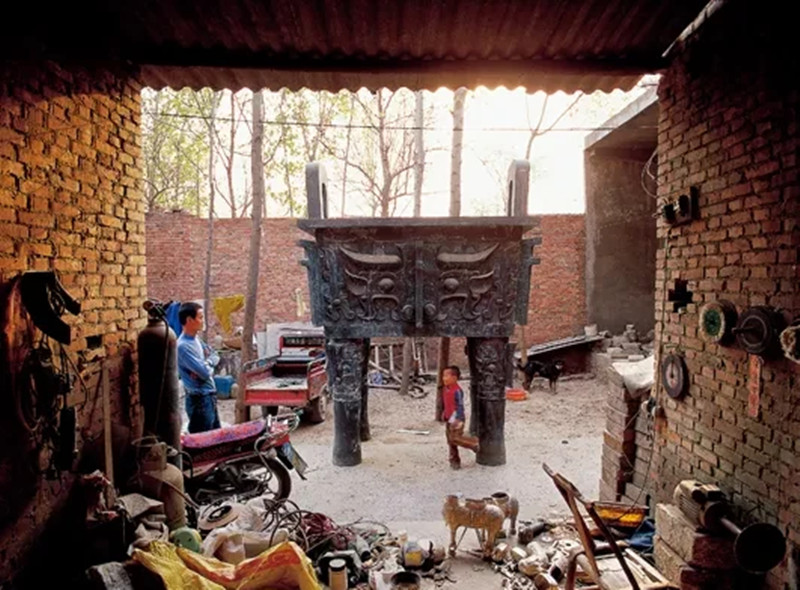 “造假教父”方兴庆：带领全村靠造假脱贫，警察找上门也没办法