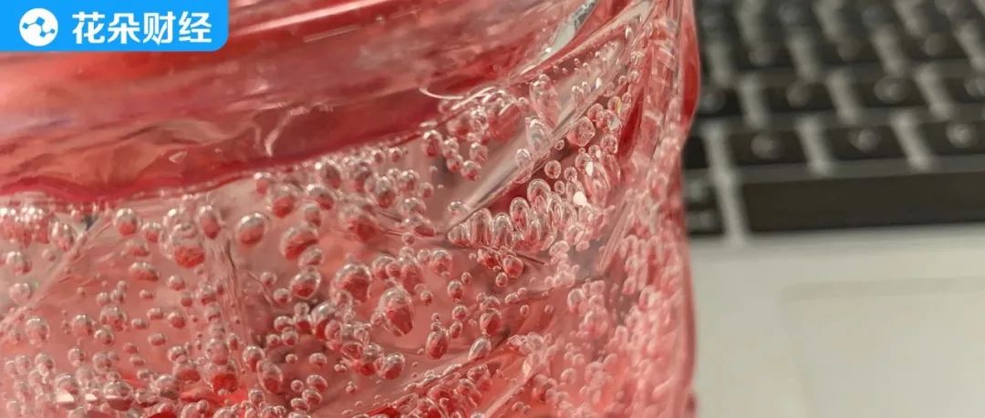 一年狂赚80亿小伙子,一年狂挣80亿