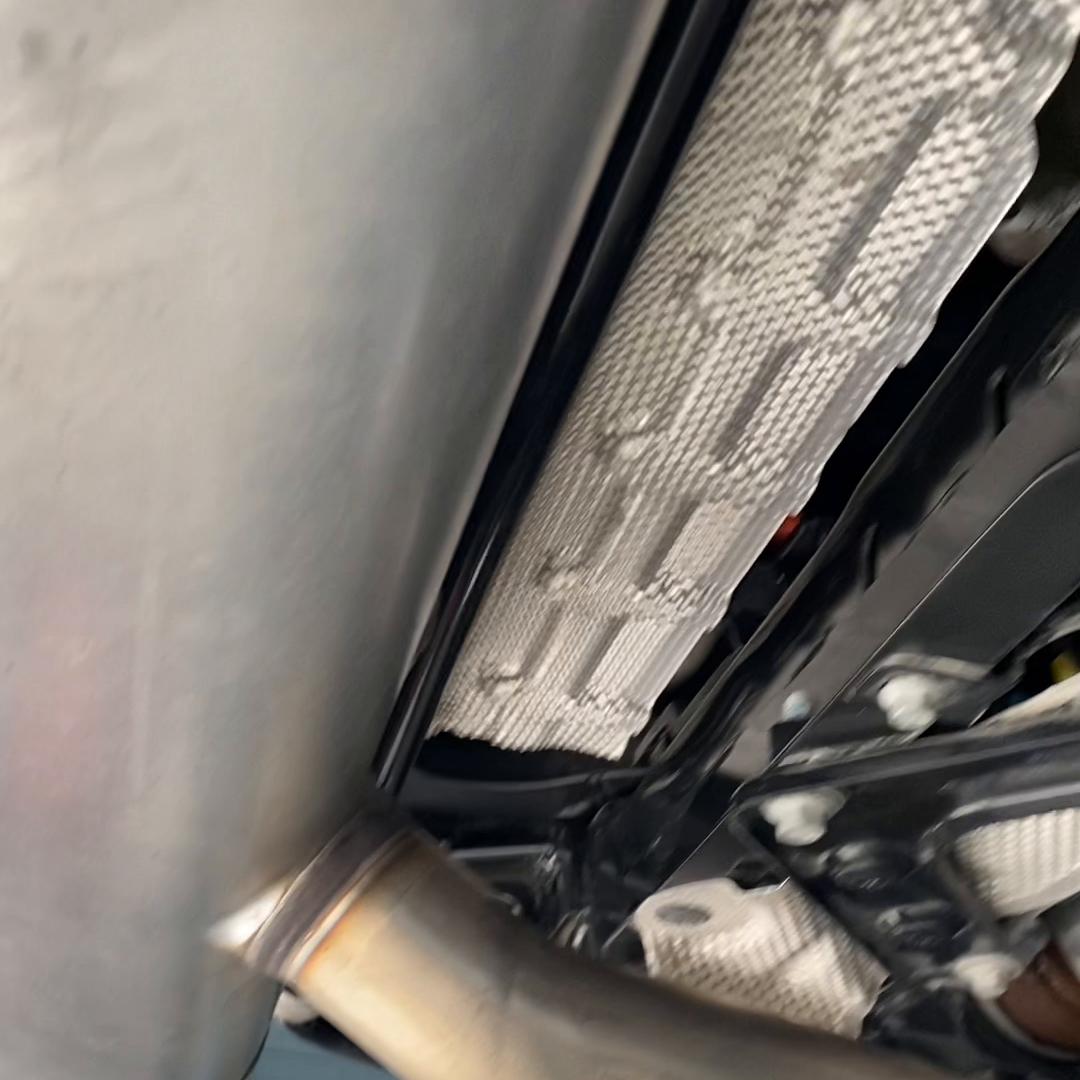 沃尔沃xc60底盘装甲,沃尔沃xc60底盘防锈装甲多少钱